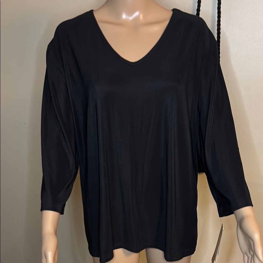 Black Relaxed 3/4 Sleeve Blouse
